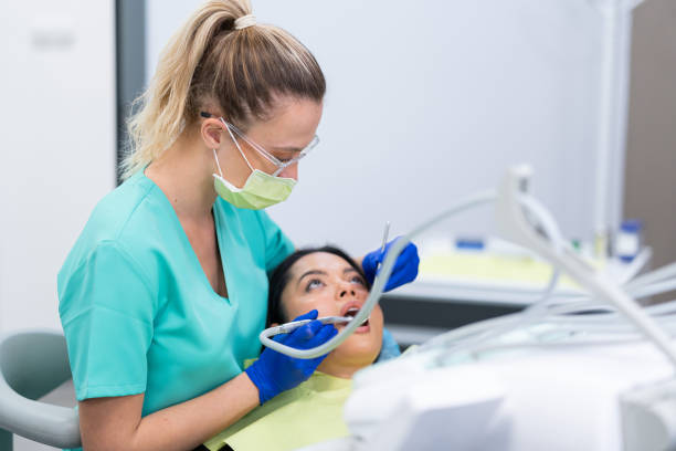 Best Dentist for Tooth Abscess  in Combes, TX